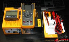 Fluke 233 數(shù)字萬用表(真有效值、遠程控制、顯示分離)